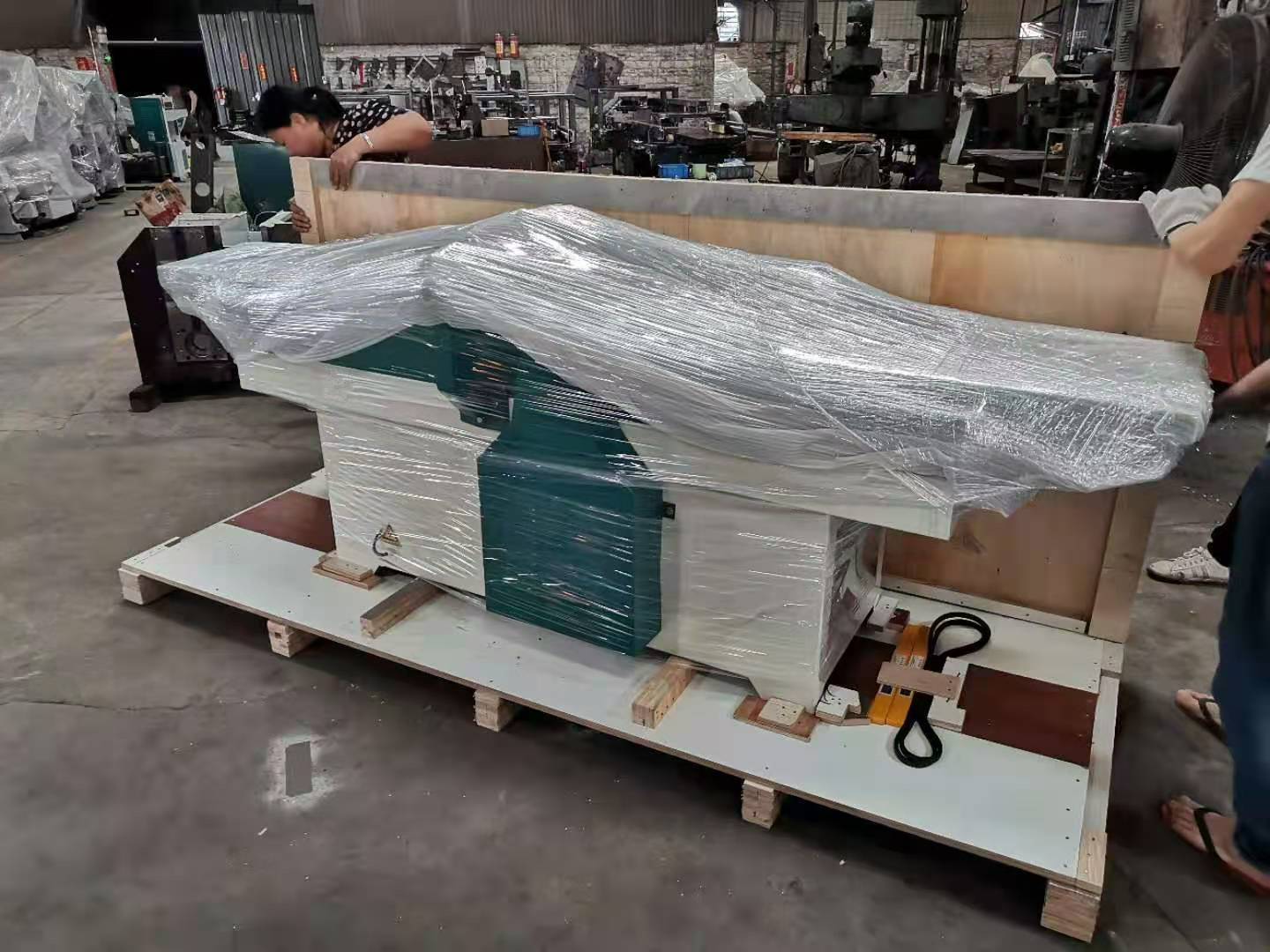 400 мм 15,7-дюймовый деревообр – обзор и цена Woodworking Machines